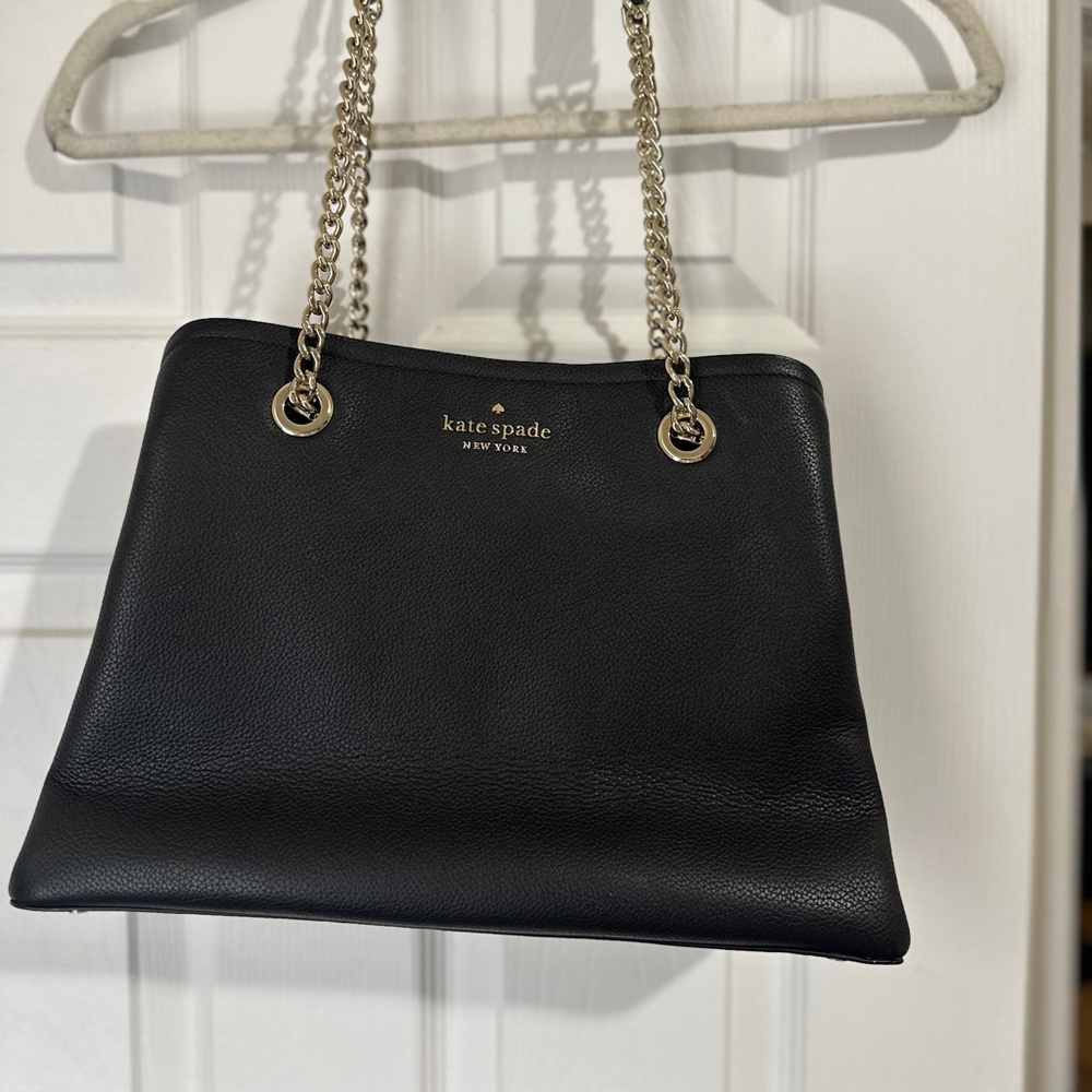 Kate Spade Black Shoulder Bag with Gold Chain - Picture 2 of 10